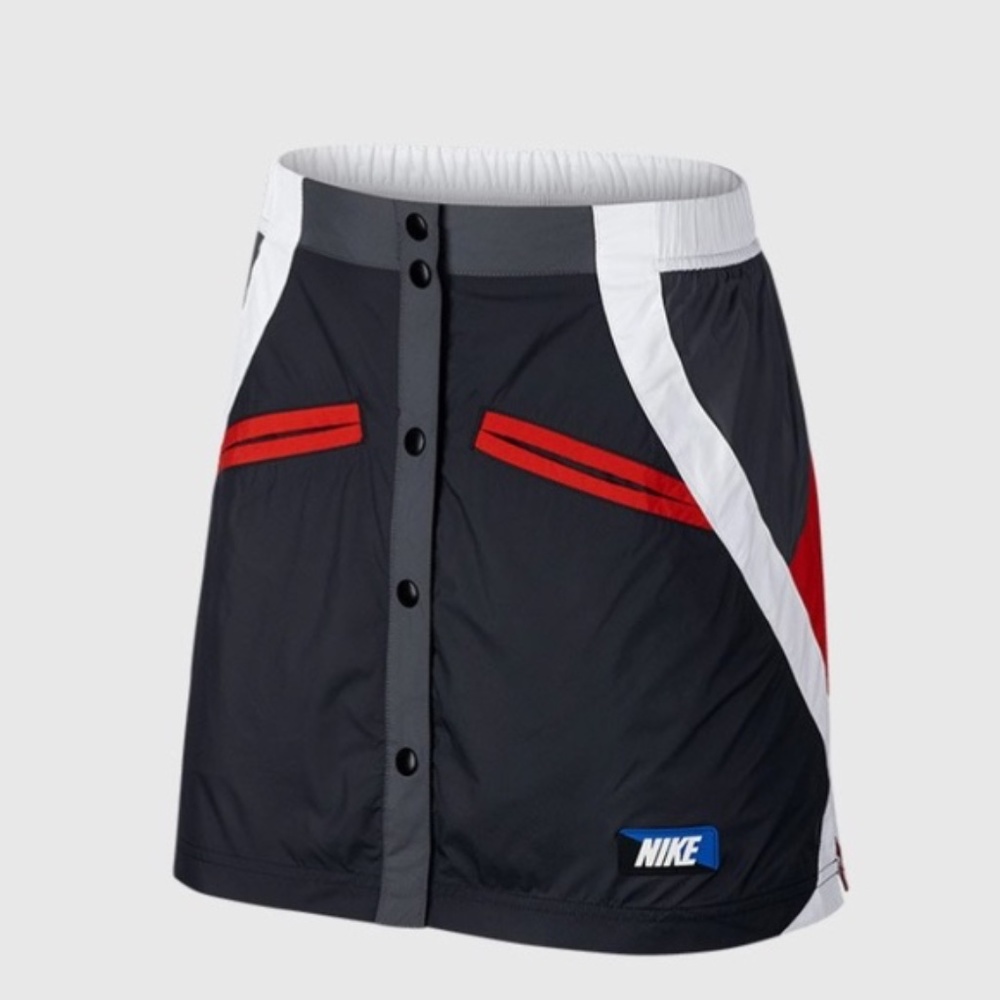 Nike Sportswear Woven Moto Skirt S